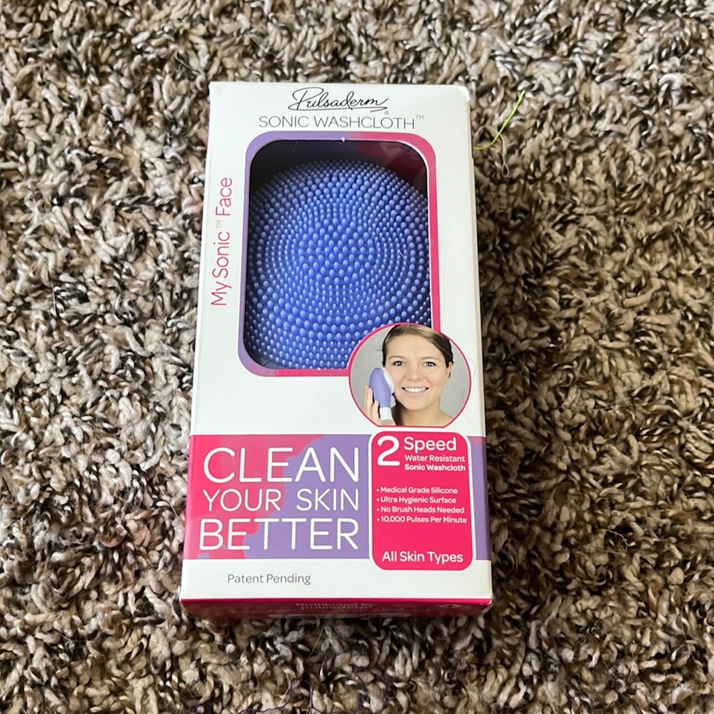 NWT Pulsaderm silicones washcloth